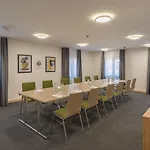 - Munich Airport, An Ihg Hotel 4*