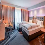 - Munich Airport, An Ihg 4*