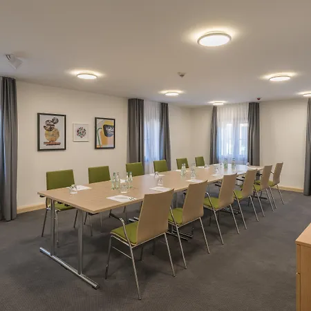 - Munich Airport, An Ihg Hotel 4*
