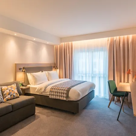 - Munich Airport, An Ihg Hallbergmoos