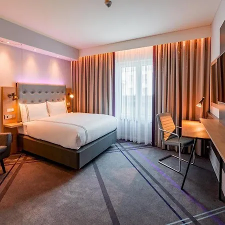 - Munich Airport, An Ihg